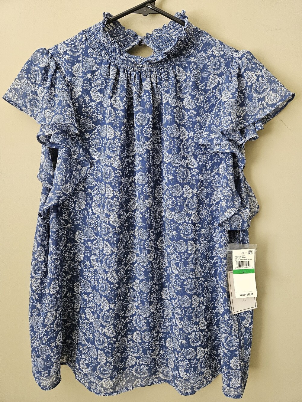 Blue Floral Flutter Cap Sleeve Key Hole Smocked Neck Wmns L Feminine Flirty Boho
